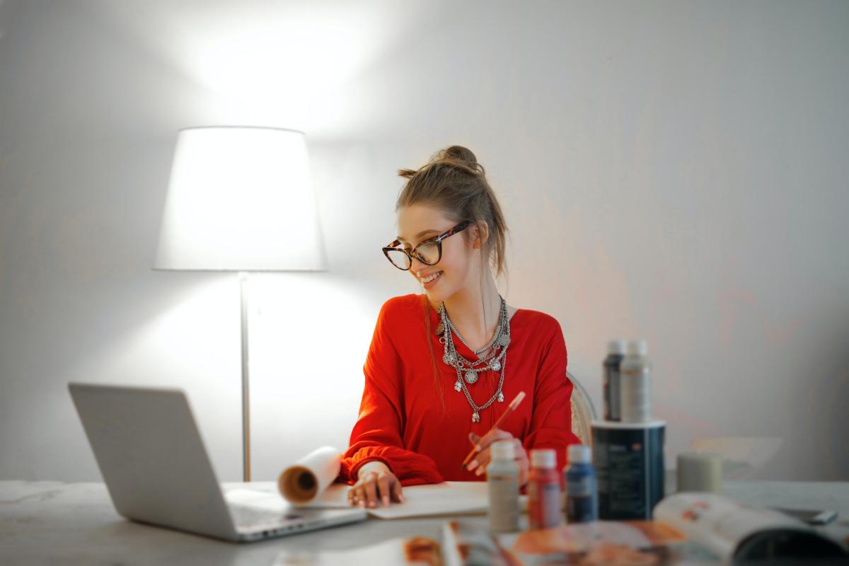 Rozbalte to na home office! 8 tipů na příjemnou práci z domova