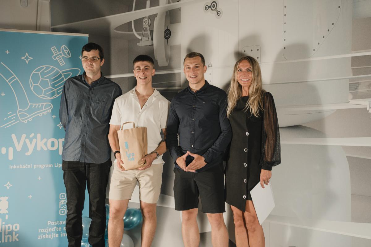 Ze školní lavice k vlastnímu startupu: Jak Adam Kalina zbavuje investory datového smetí